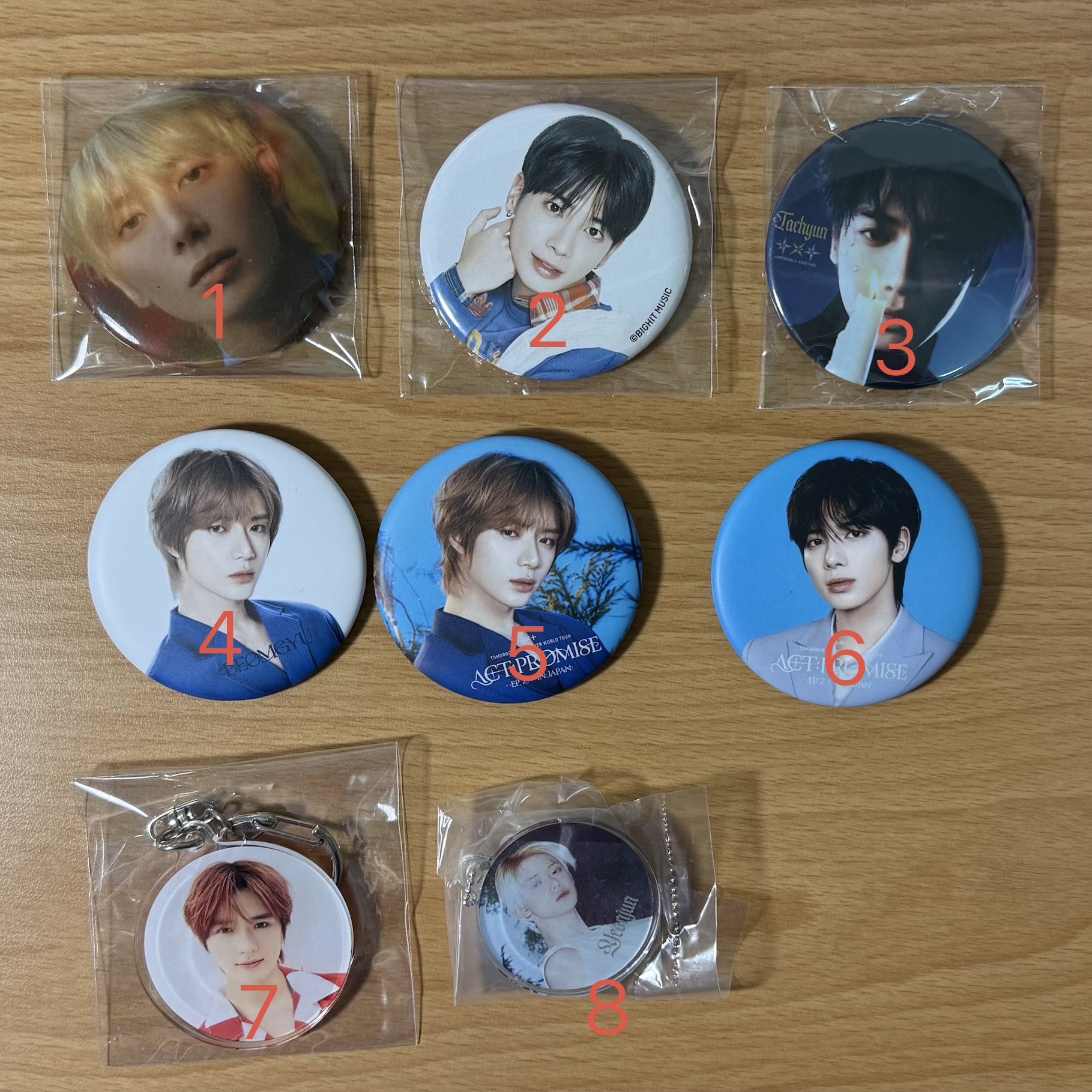 徽章、小扇、吊飾