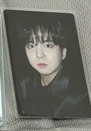 他嘟嘴真的好可愛==