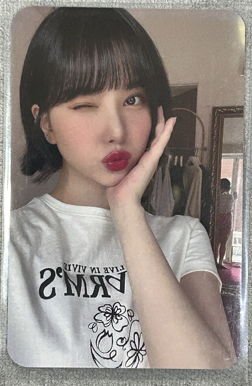 VIVIZ eunha 銀河 charms代言卡