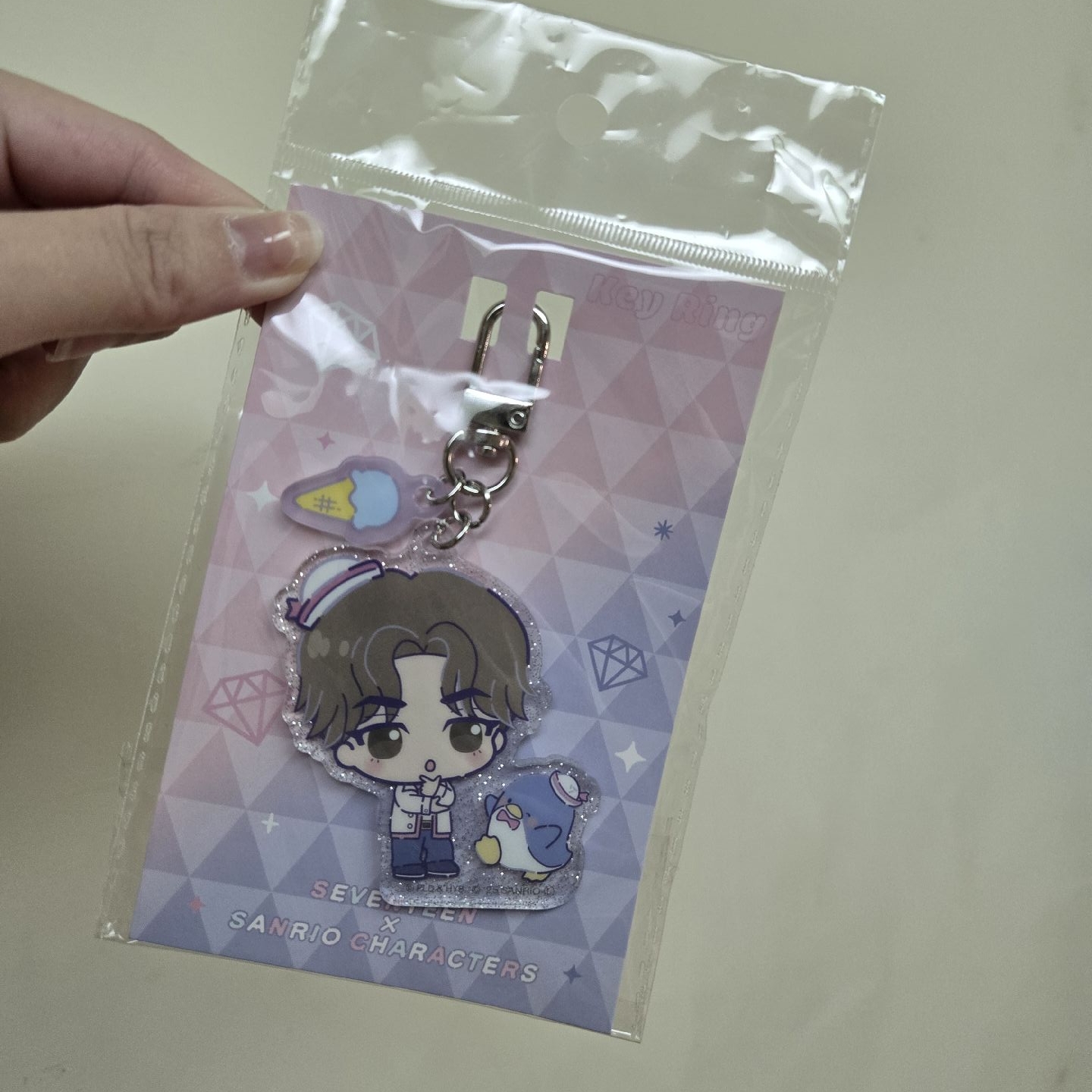 Vernon三麗鷗聯名吊飾