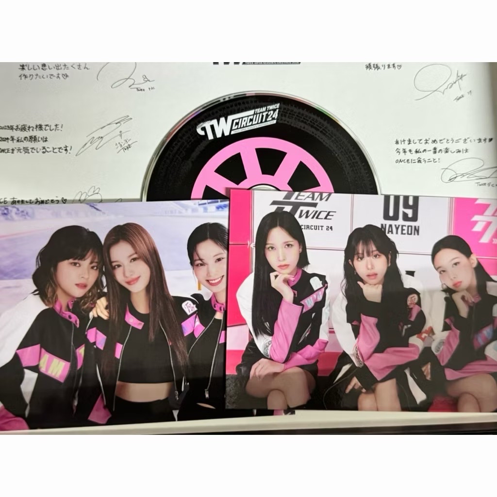 （全套現貨含子瑜特典）twice 絕版日本年曆組 TWICE 2024 小卡 子瑜 紗夏 多賢 momoMina彩瑛娜璉