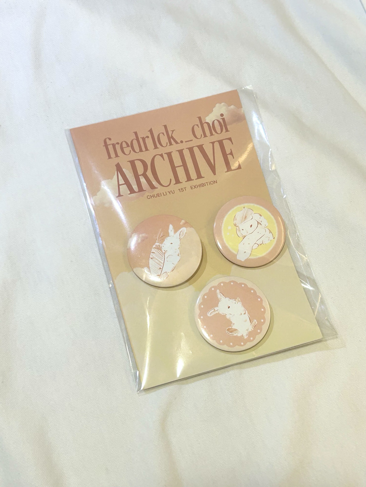 崔立于影展徽章組 無小卡