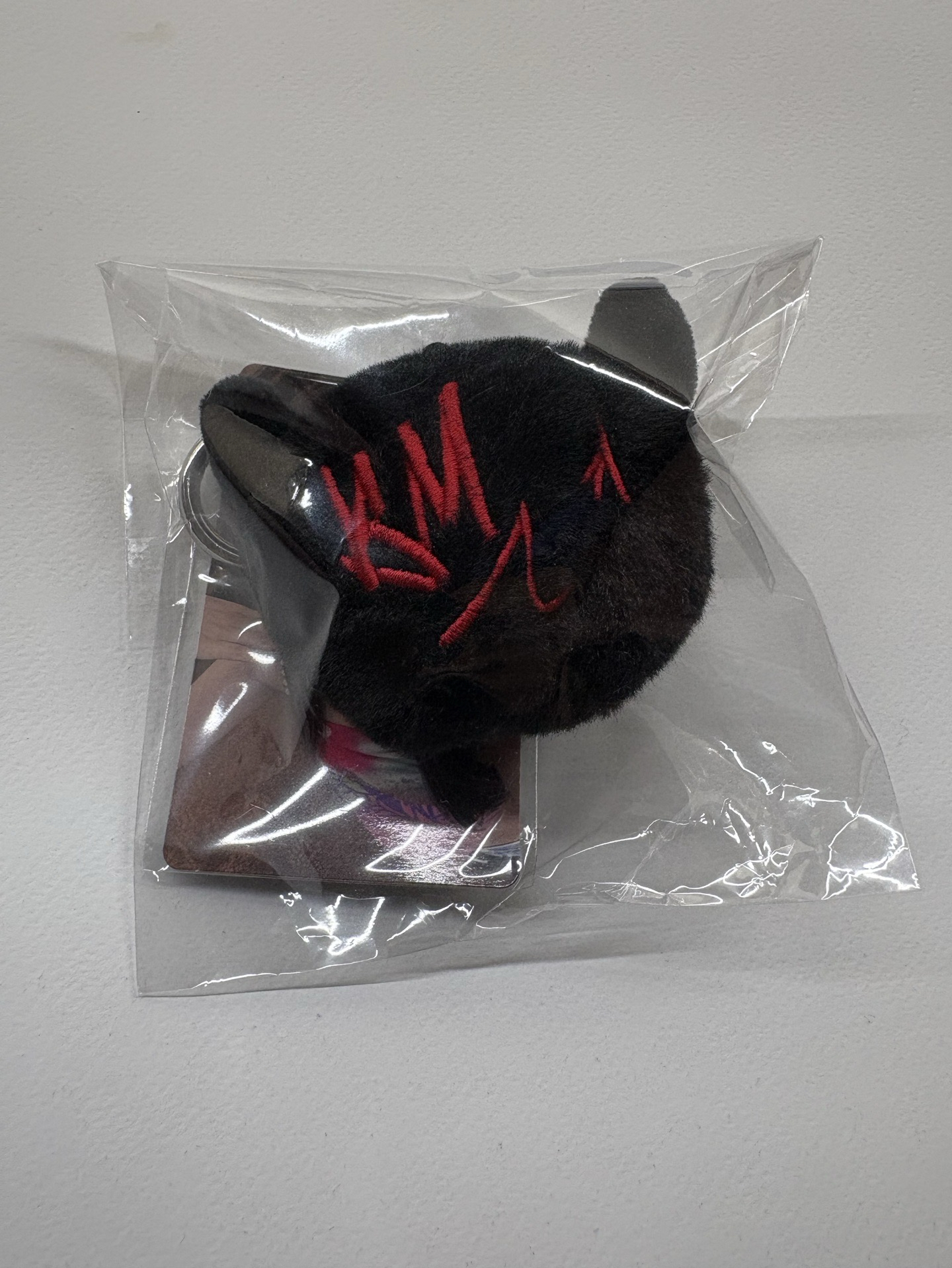 Psycho 黑色絨毛球吊飾 rora 