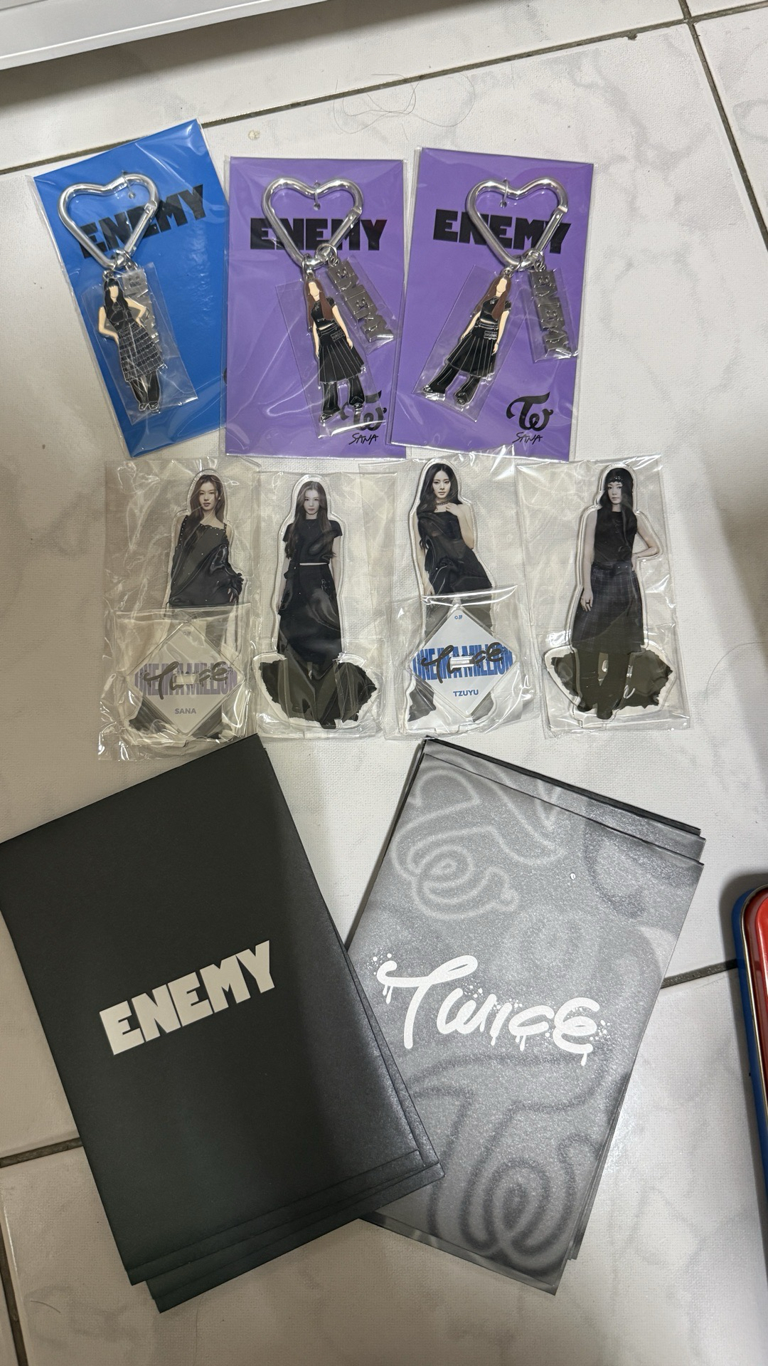 Twice日本快閃店 立牌 子瑜/sana