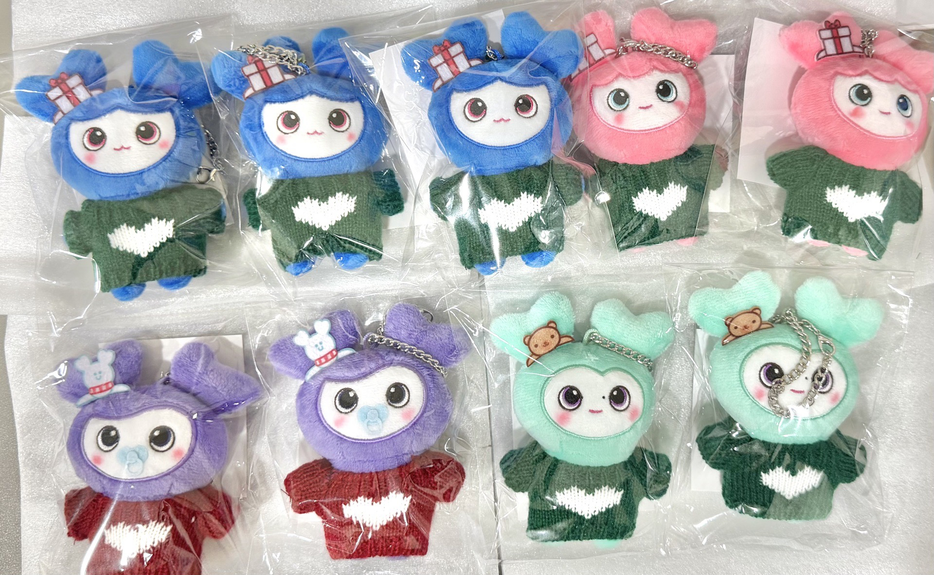 TWICE冬日快閃吊飾娃