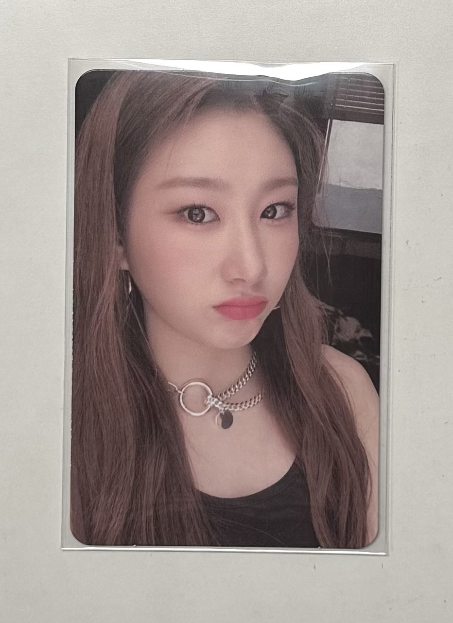 IT'z ICY 彩領專卡