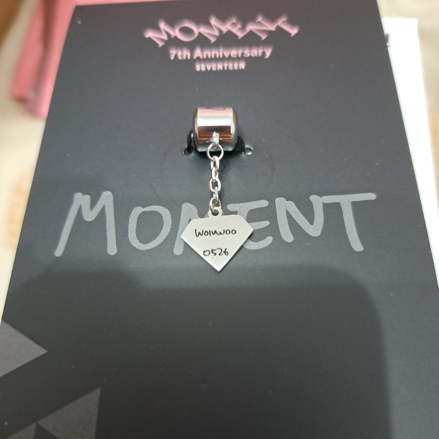 SEVENTEEN 七週年吊墜