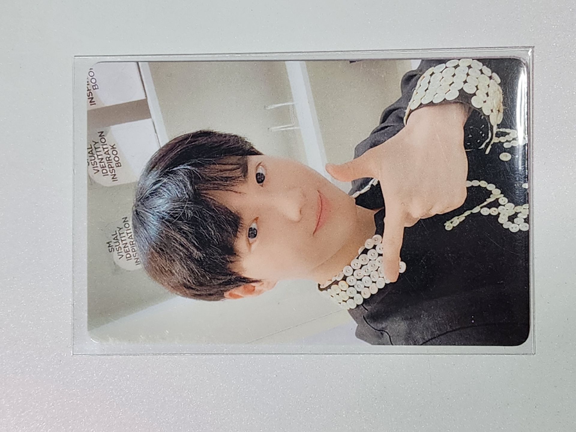 俊勉一直娛簽售卡