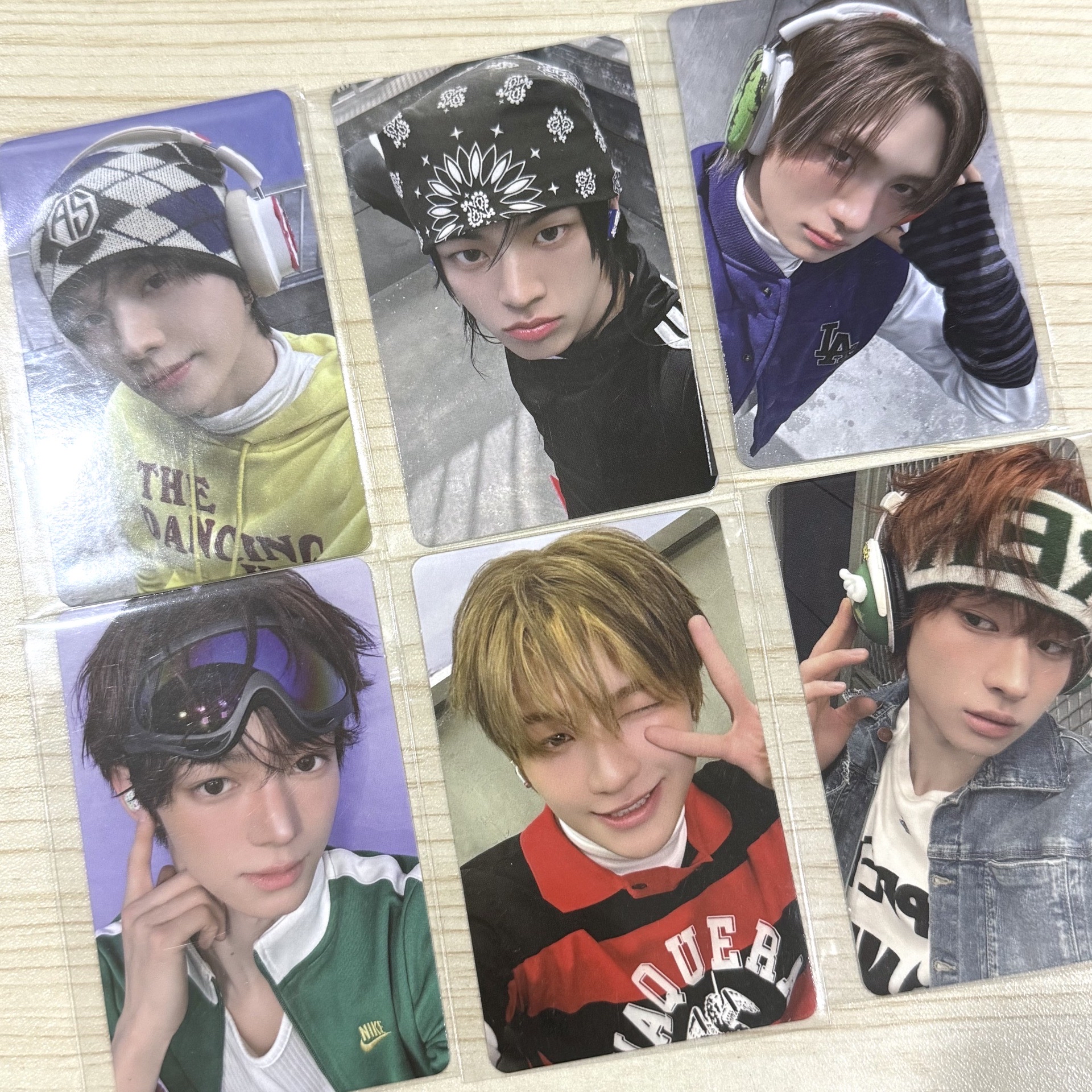 TWS Play Hard Weverse 預售 A版 特典卡