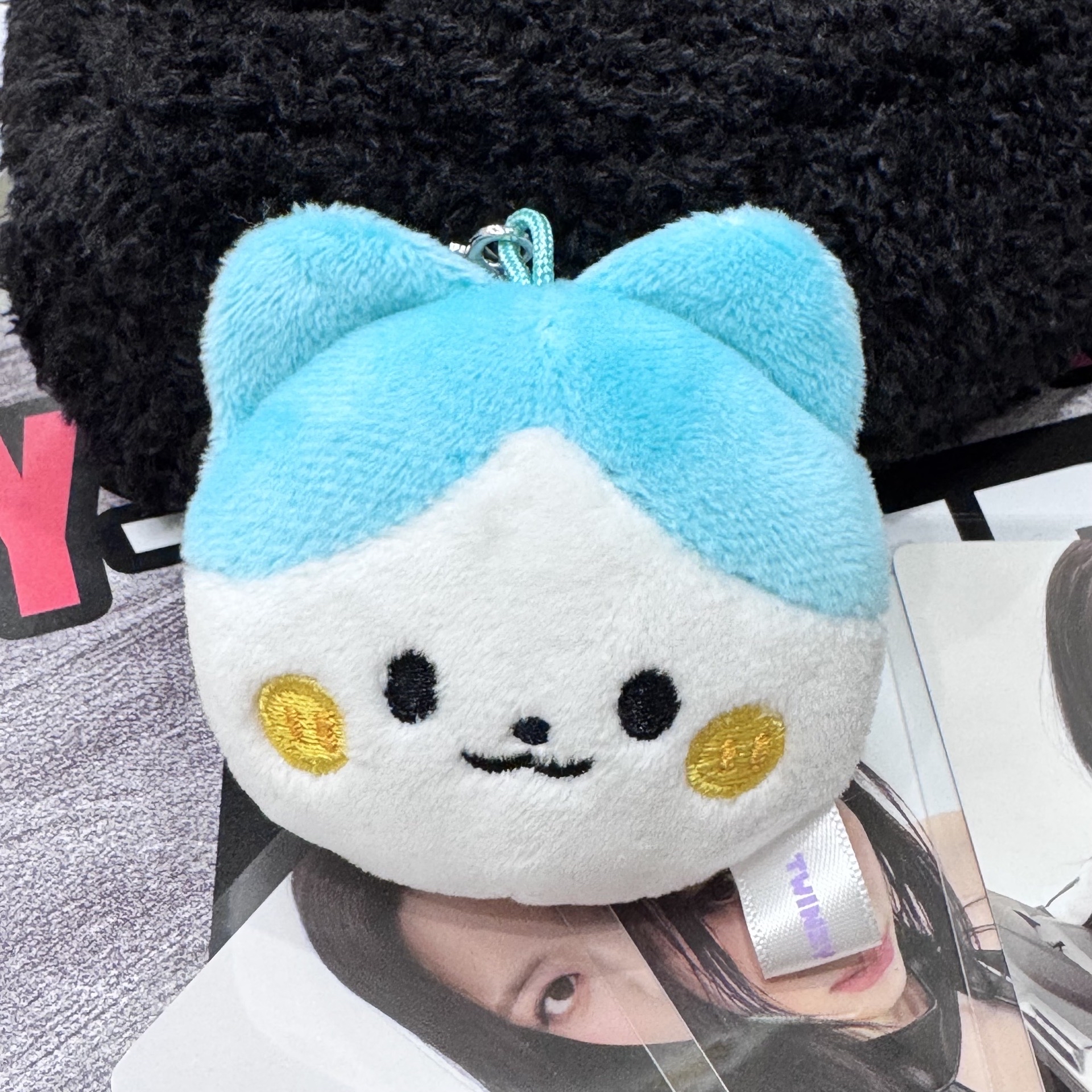 粒 三巡隨機大頭吊飾白皮