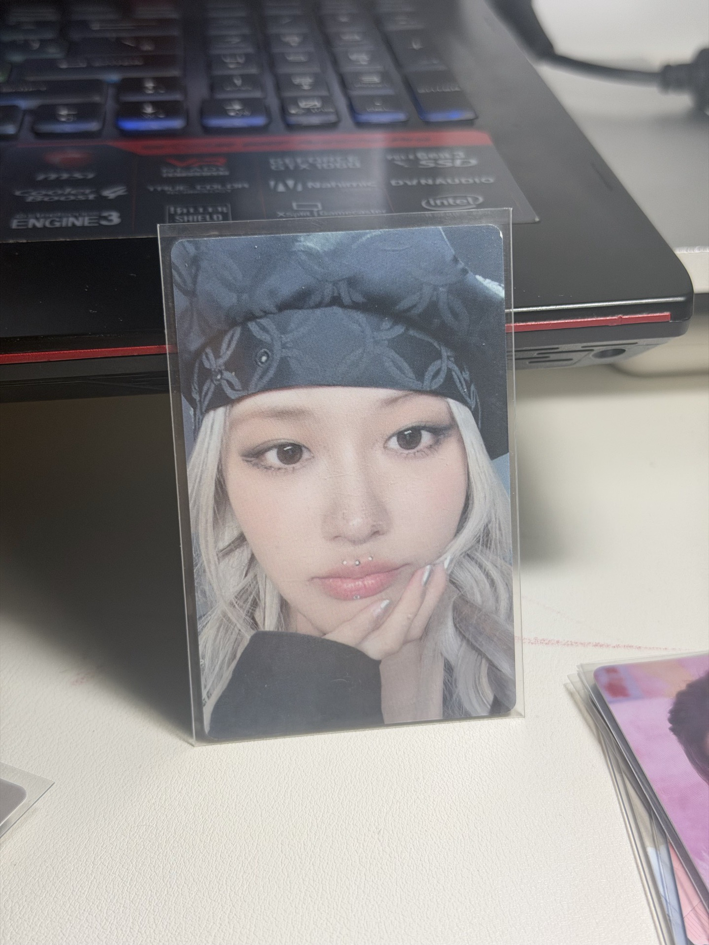 ROSÉ BORN PINK YG特典卡