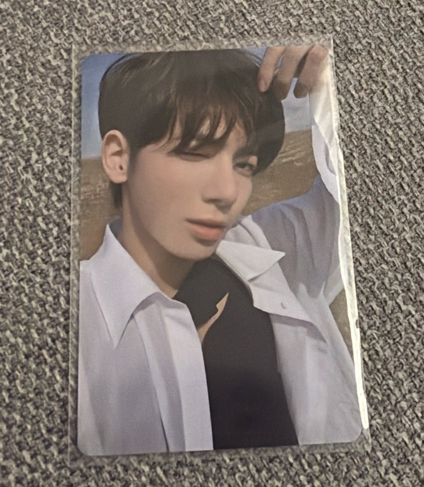 迷六北京一直娛簽售卡 太顯