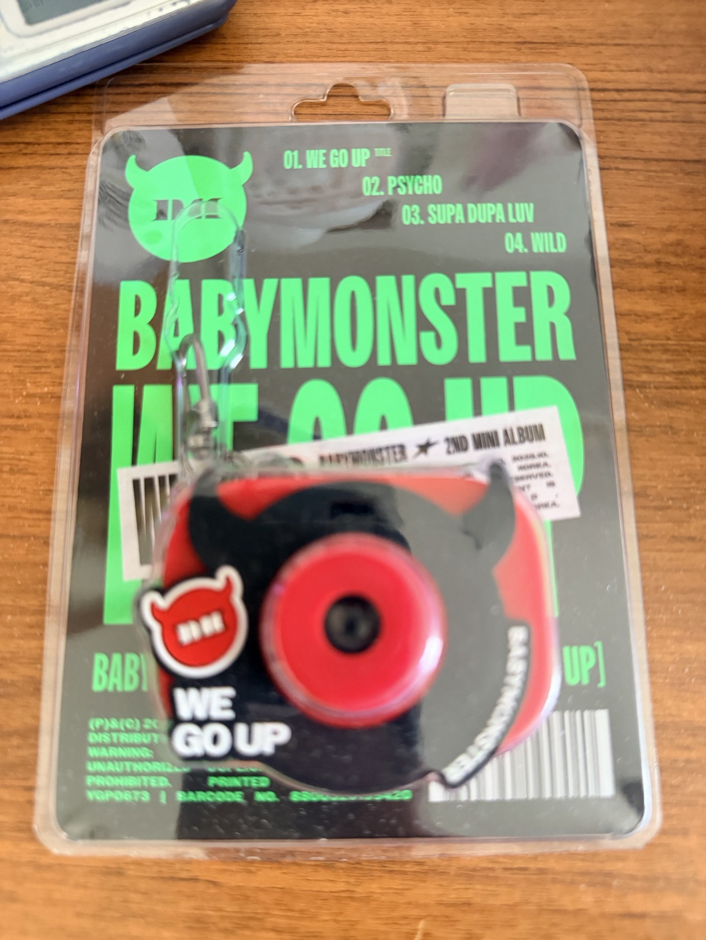 第二張迷你專輯「WE GO UP(MINI BEAM KEYRING Ver.)」(韓國進口版)