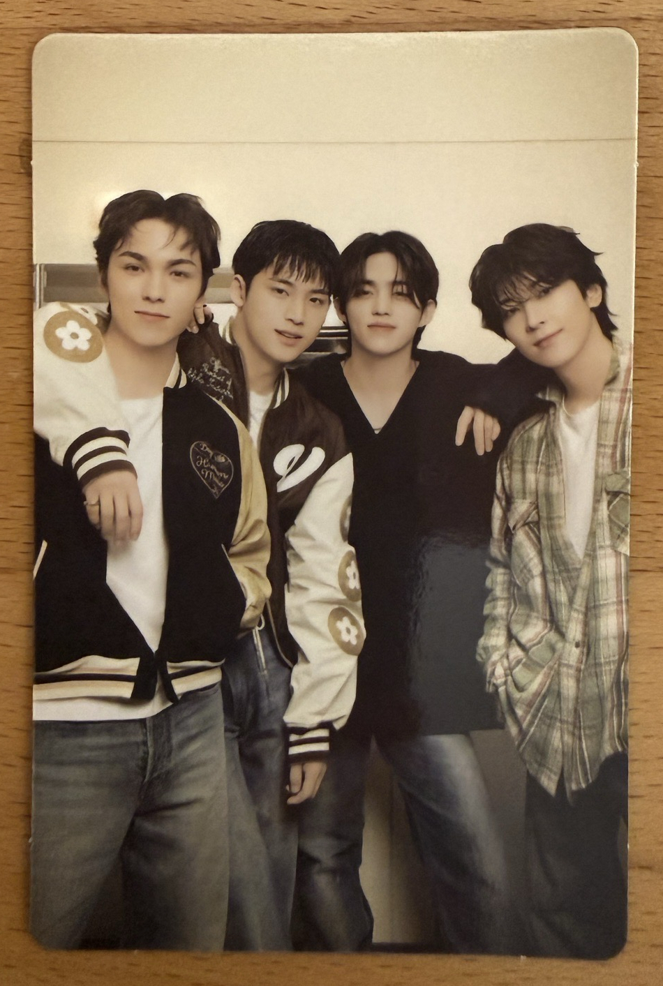 SEVENTEEN | 24’克拉島 隨機卡（團卡）