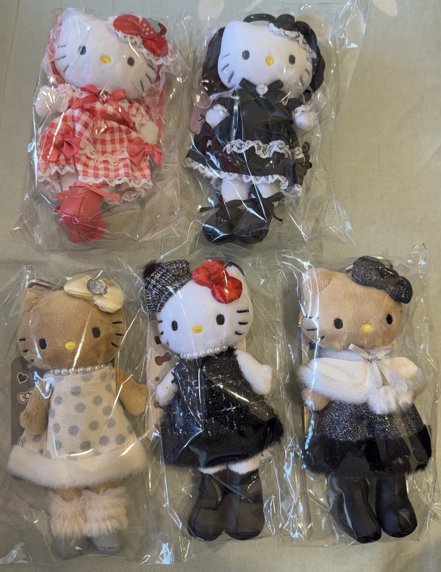 Hello Kitty長腿系列 冬日(可當綁物）