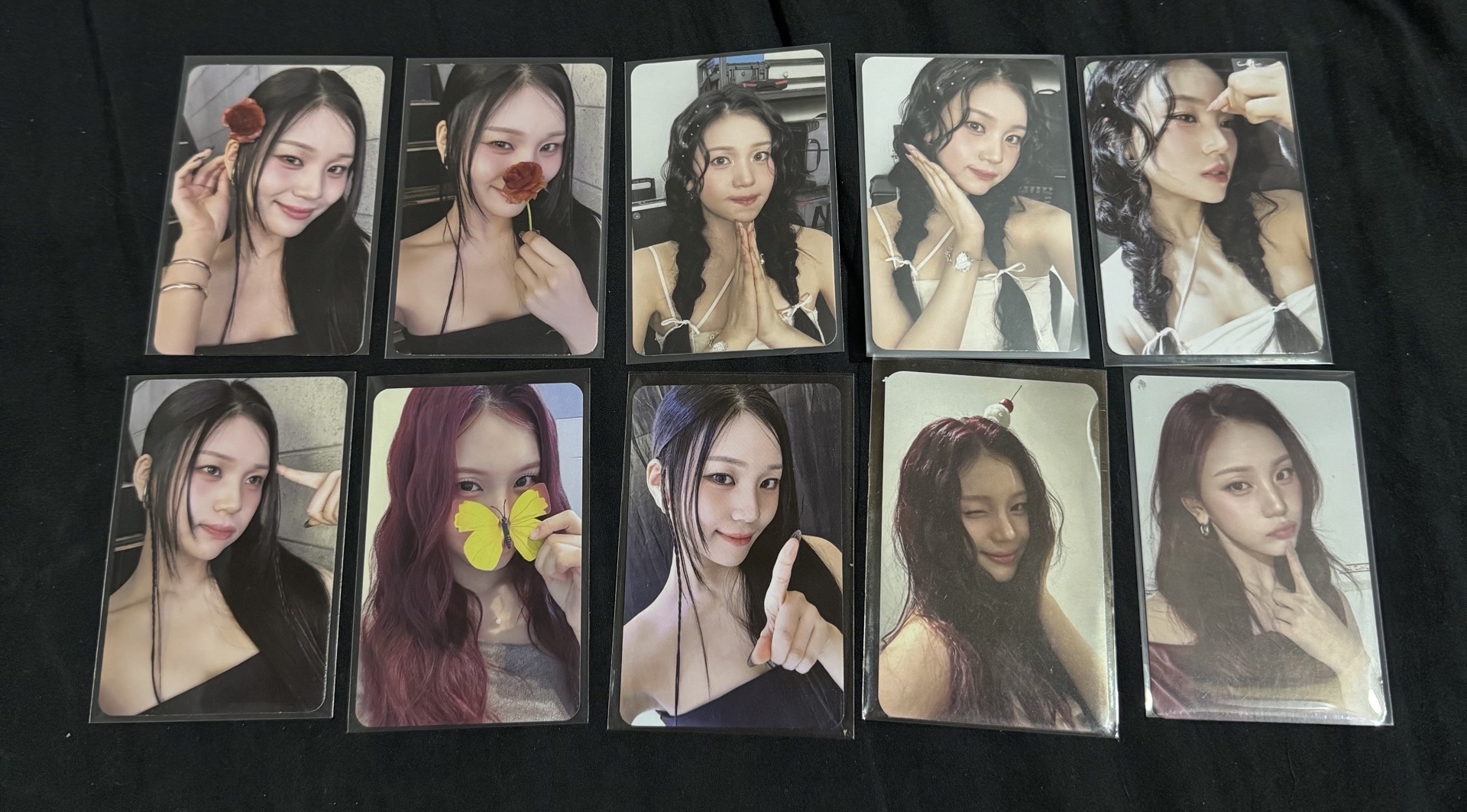 VIVIZ-正一 [A Montage of ( )］嚴智Umji小卡