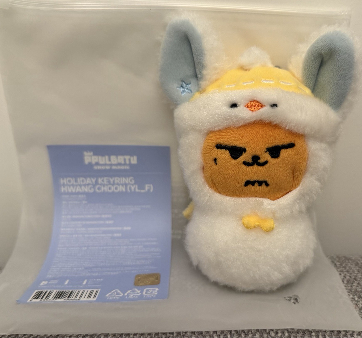 角巴兔 雪人娃 黃春