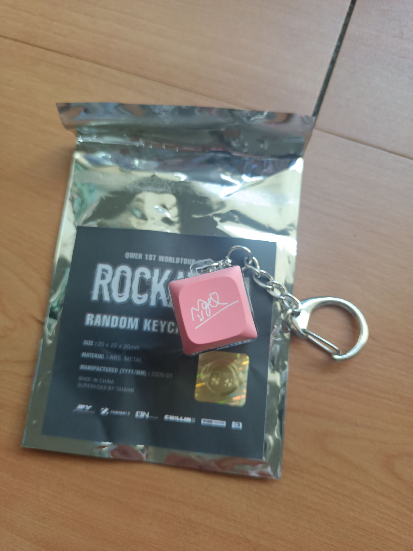 QWER 台北場限定 塔 鍵帽