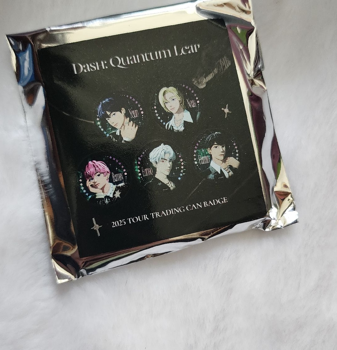 PLAVE MMMM娃包、卡套、25巡演徽章、紋身貼紙