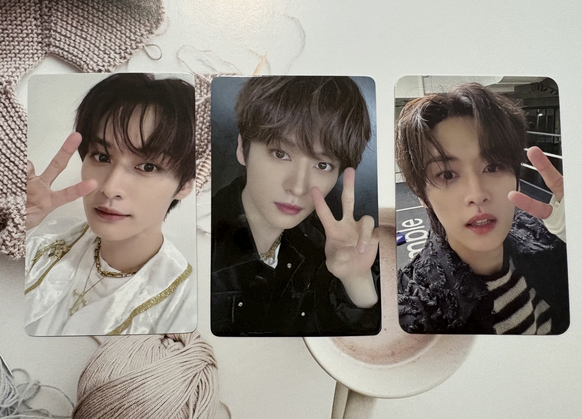 五星 yzy 一直娛、星河 中文卡背 旻