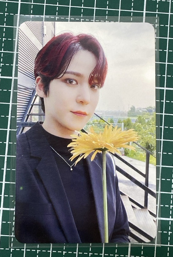 花花潤（卡背有簽名