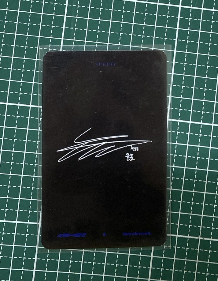 花花潤（卡背有簽名