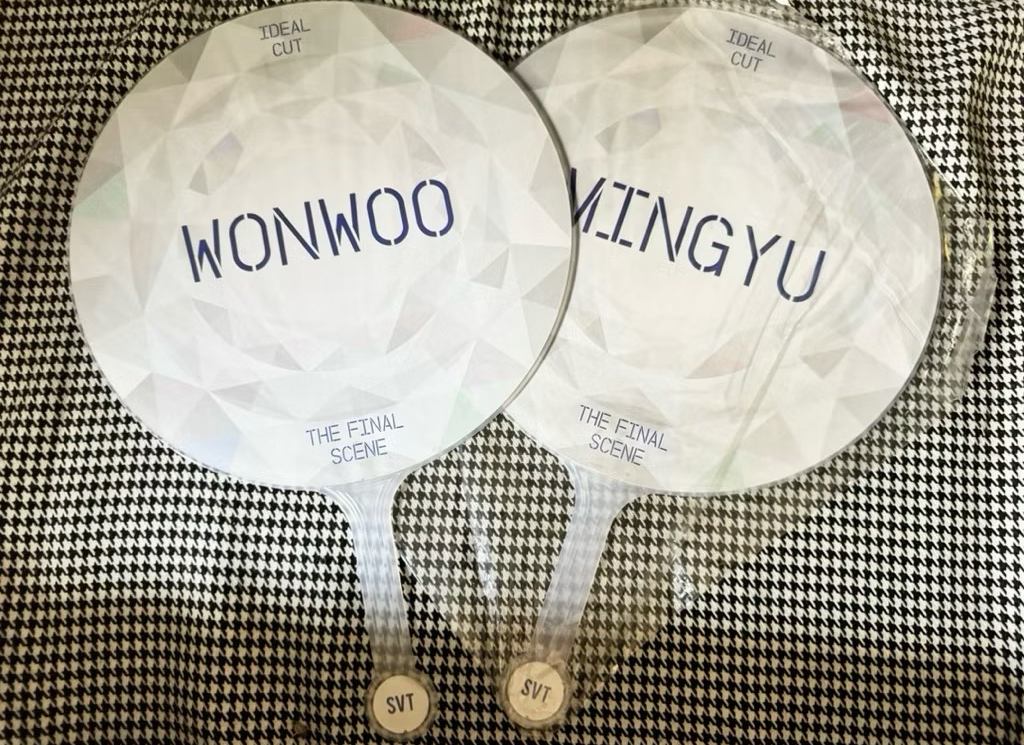 （兩支不拆）seventeen 珉佑 白軍裝 大扇子