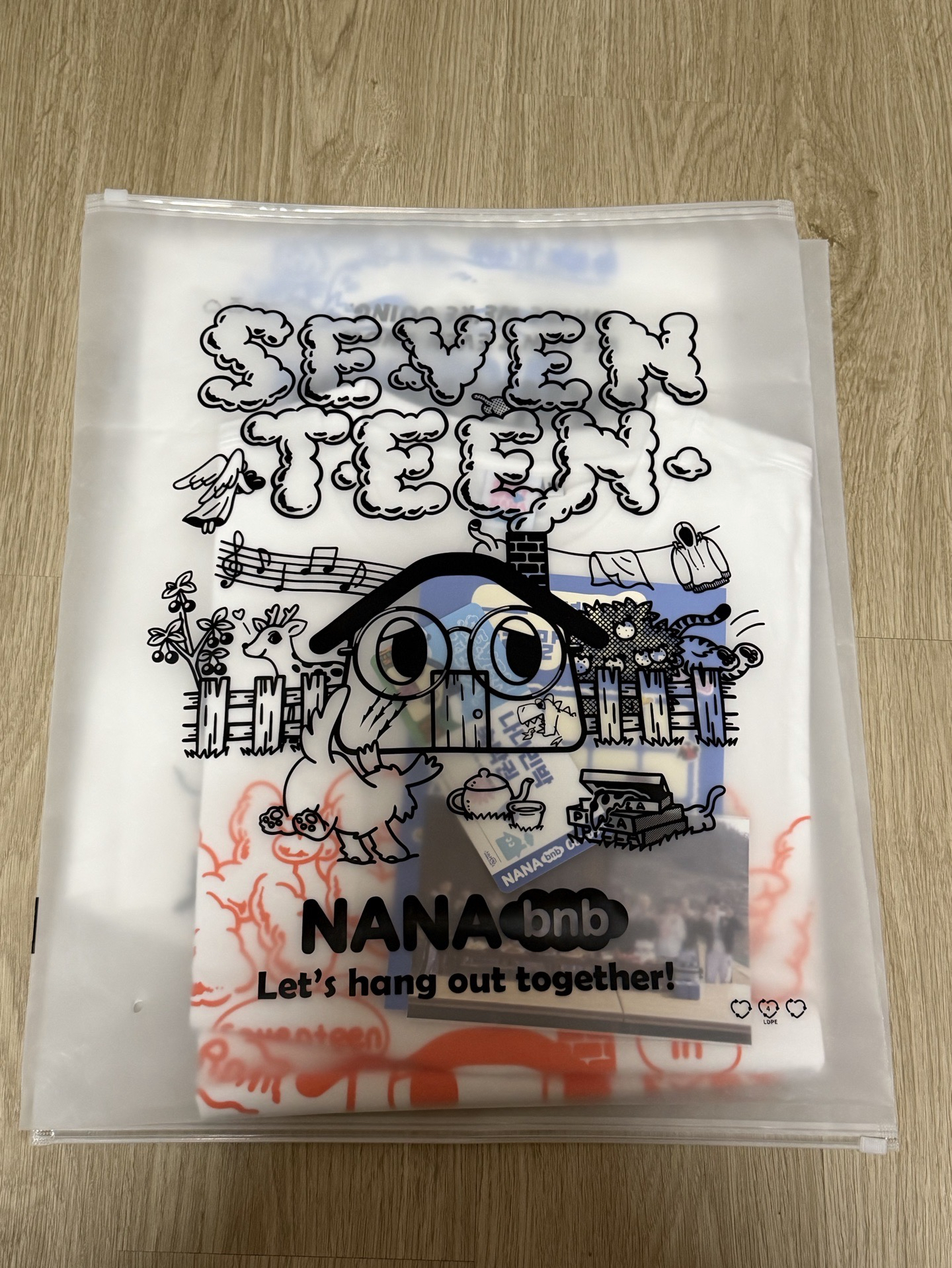 NANA BNB HOSHI T-Shirt 尺寸M🐯