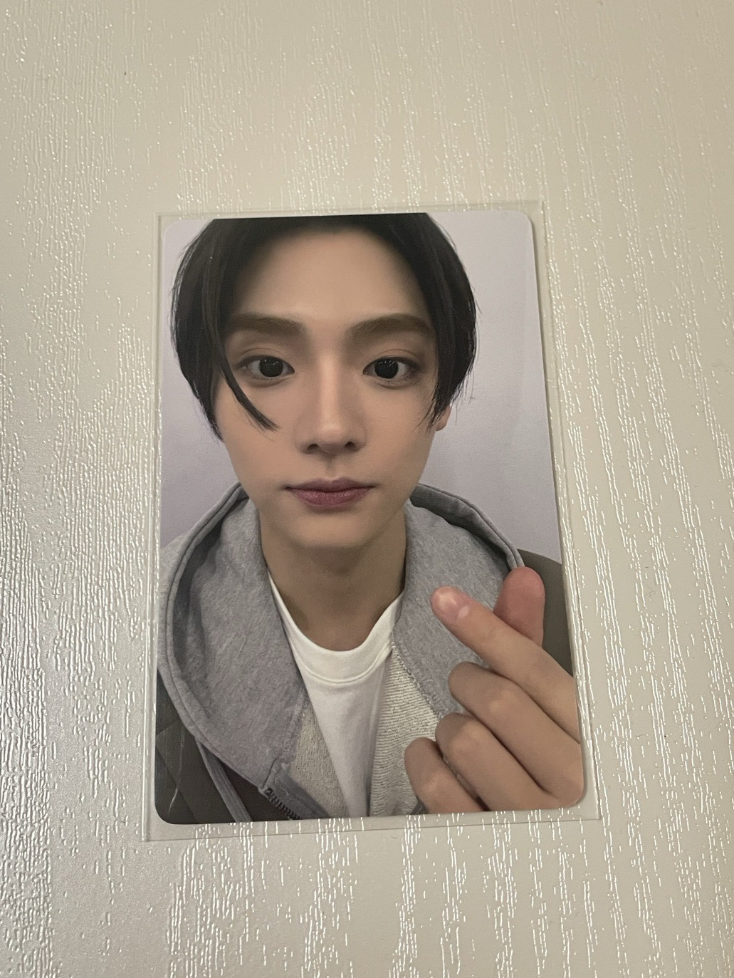 男寶二展覽 李相沅手指愛心 