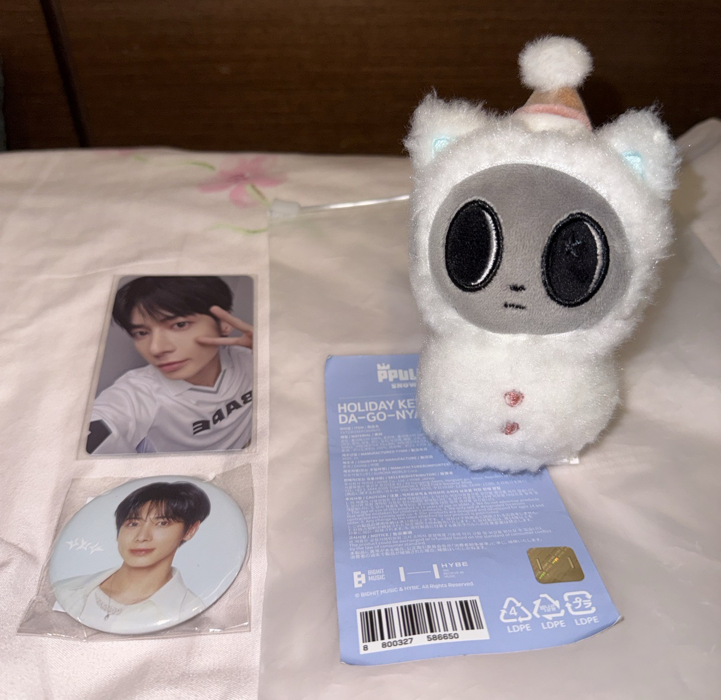 雪人松喵和他爸的小卡和他爸的徽章