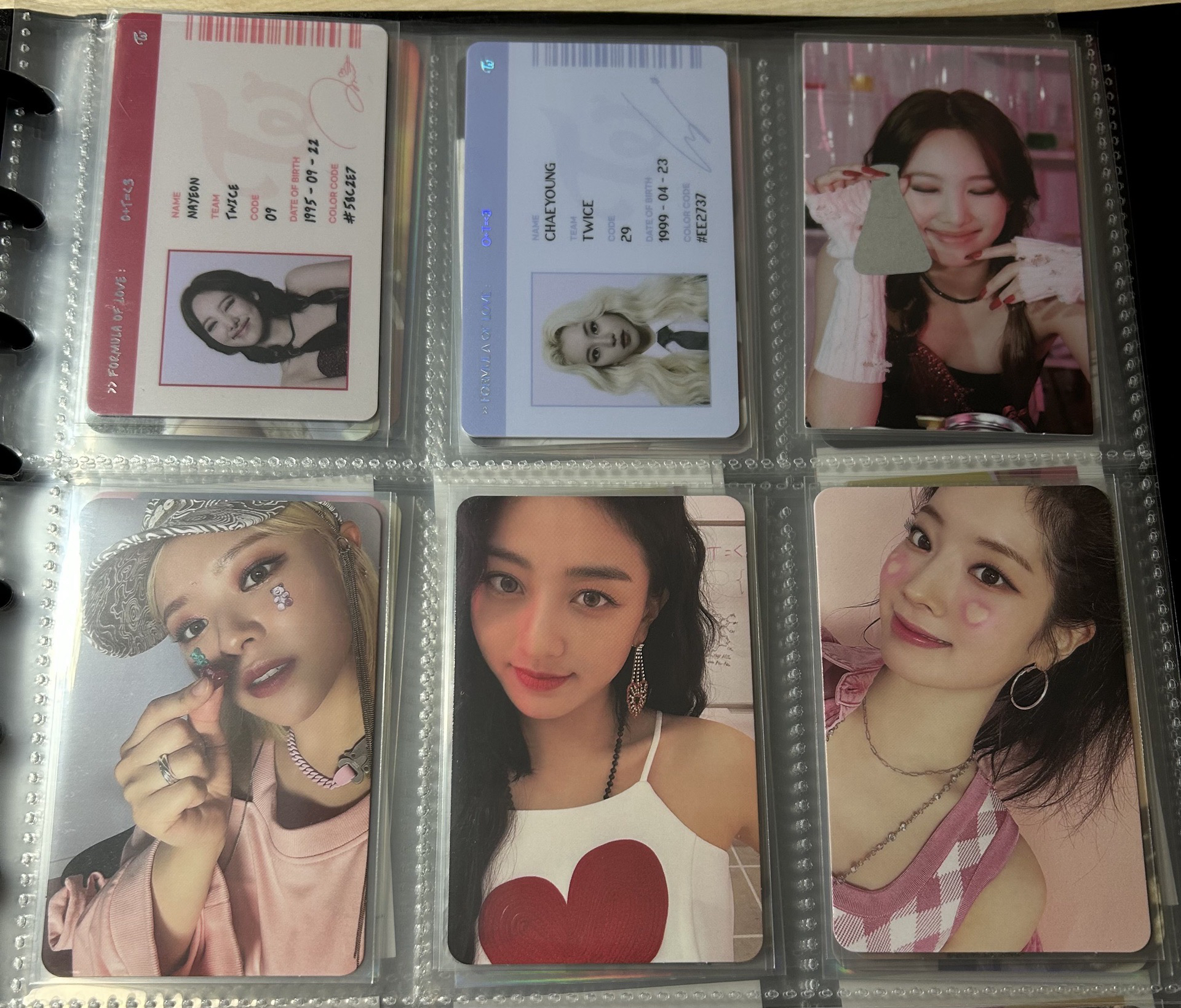 TWICE 正規三專卡