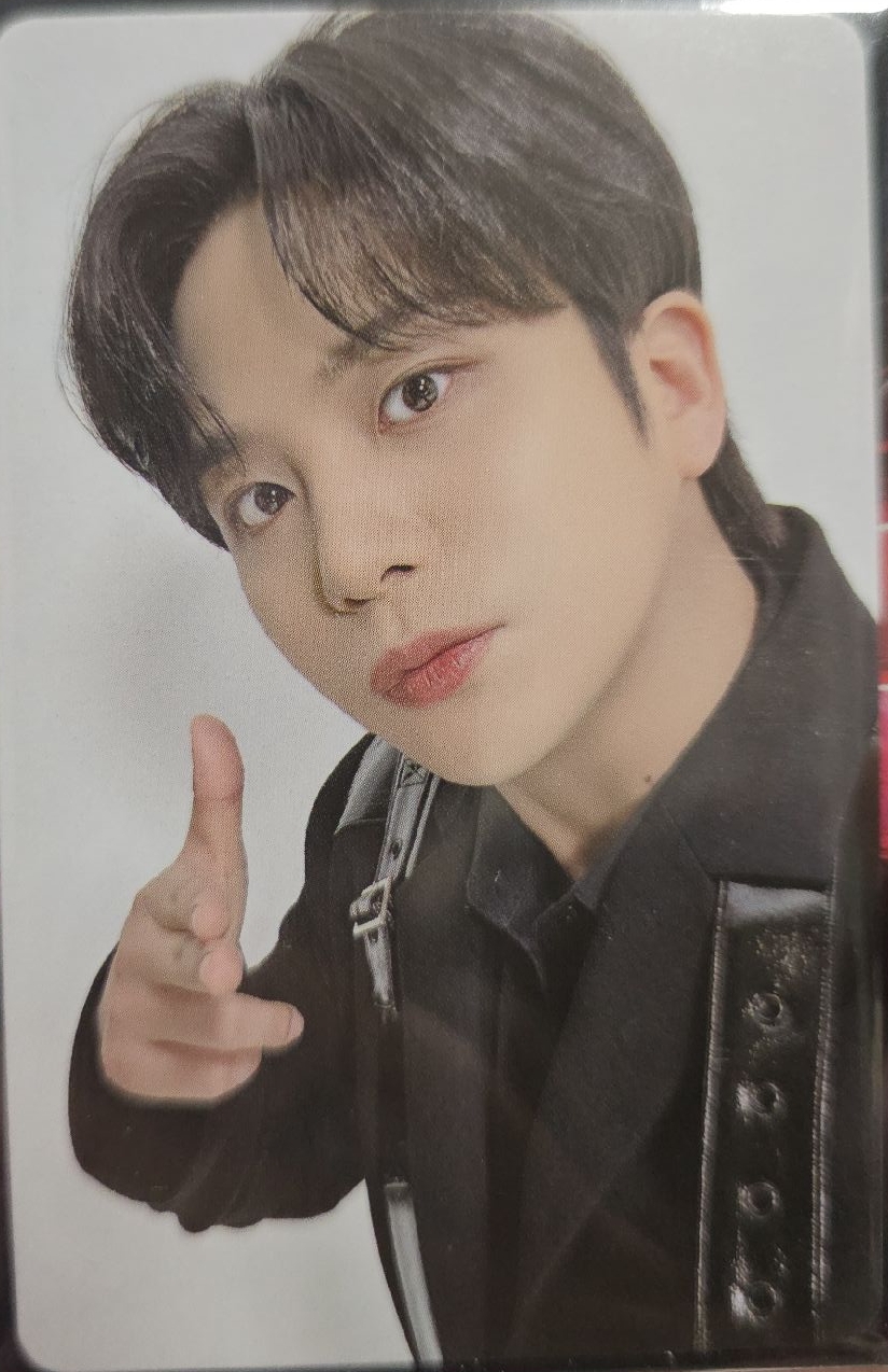 ATEEZ VR電影第一週小卡 含特別票卡