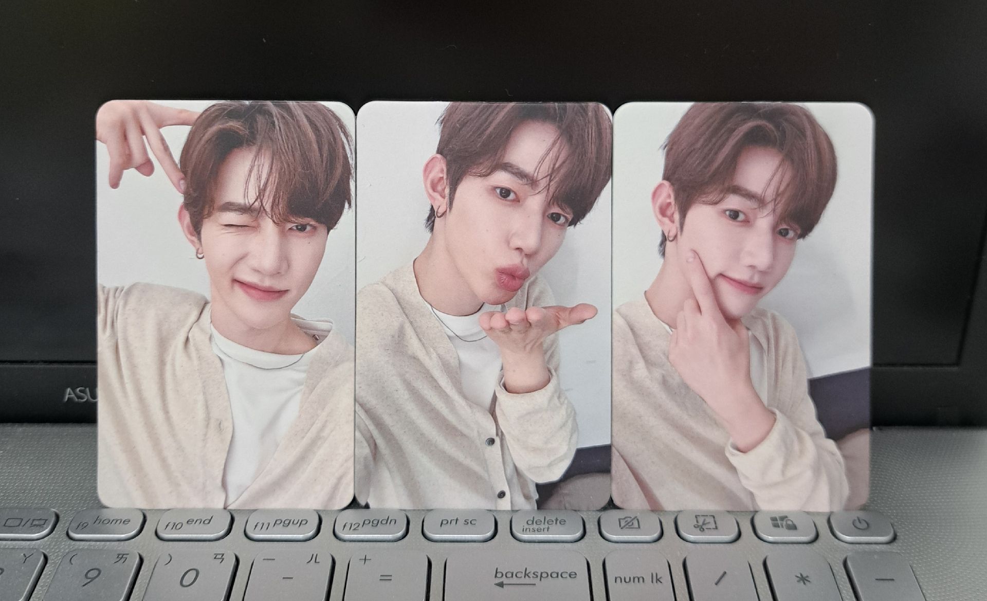 章昊3CE代言卡 中背 3張不拆