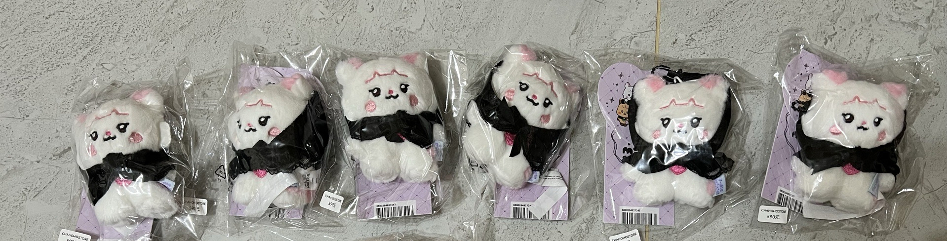 (全新未拆）lf minini 快閃店 吊娃 第二代吊飾娃minnini