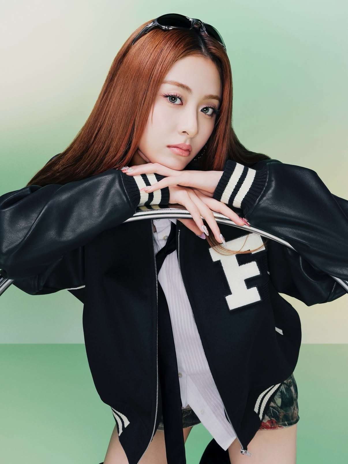 LE SSERAFIM x ZOZOTOWN 皮夾克 全新