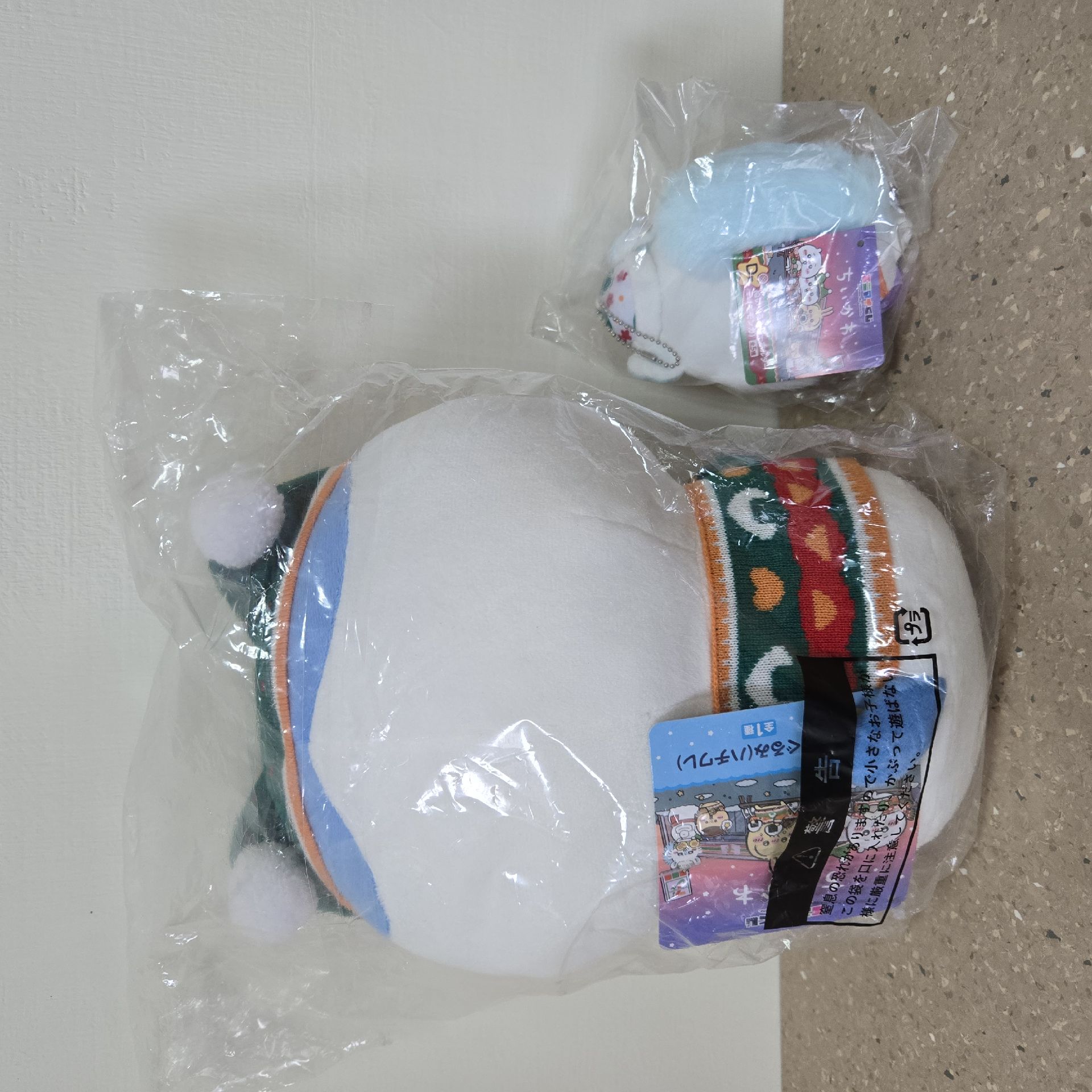 〖吉伊卡哇 × 日本7-11〗エニマイくじ2024 聖誕抽賞 - B賞小八/D賞小桃