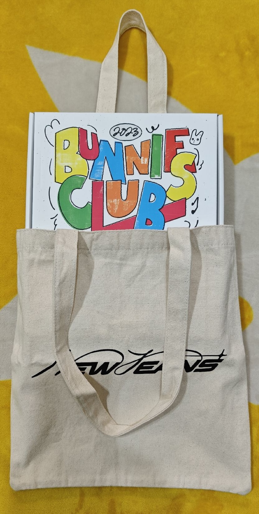 【有含小卡】NewJeans 會員禮 一期 瘦身窄盒版 BUNNIES CLUB 2023 (內容物完整無缺件)