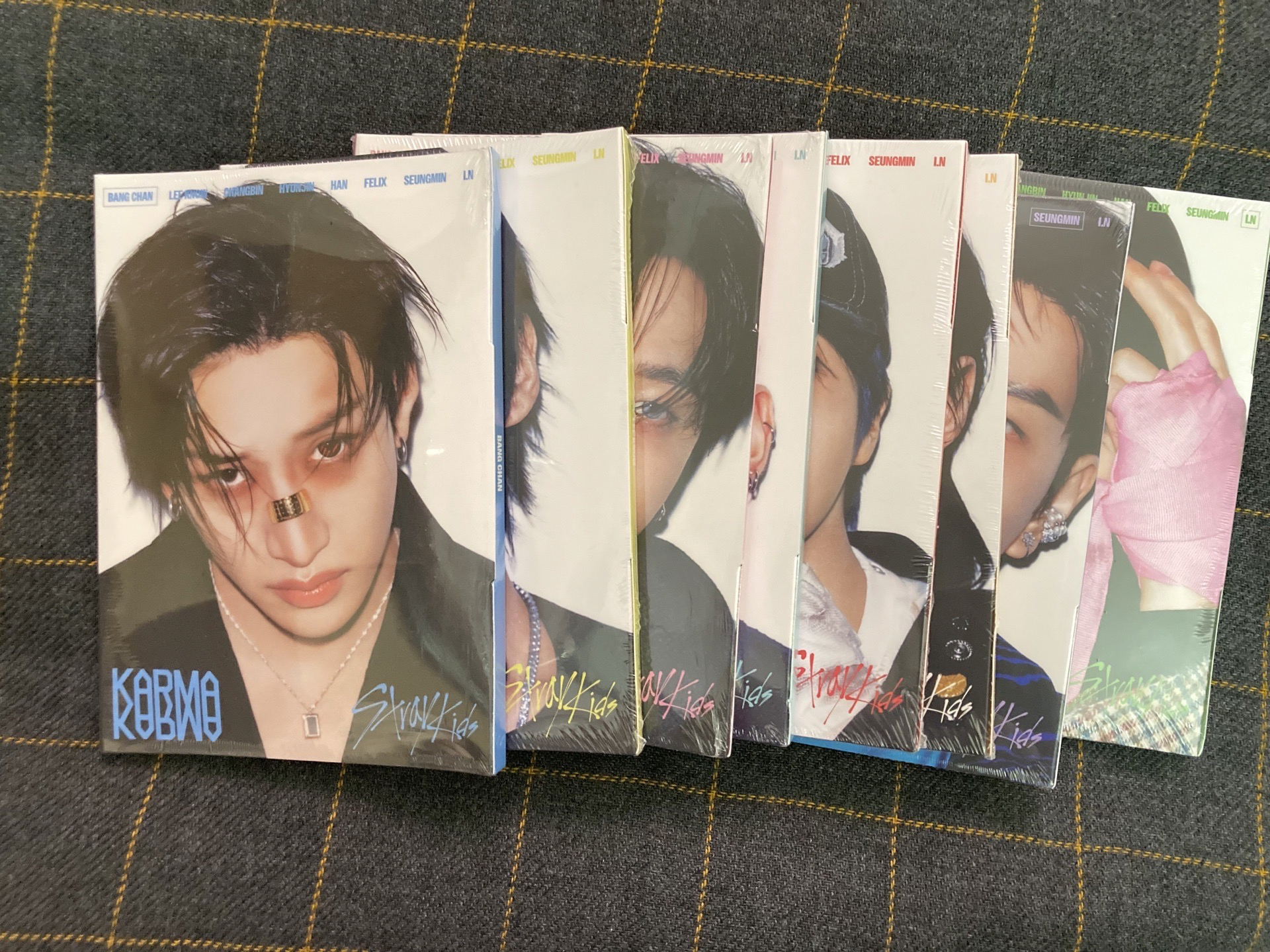 KARMA 個人封 套出