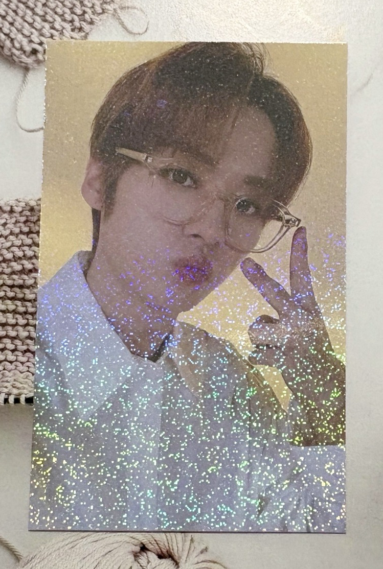 圖左⭕️有細閃✨