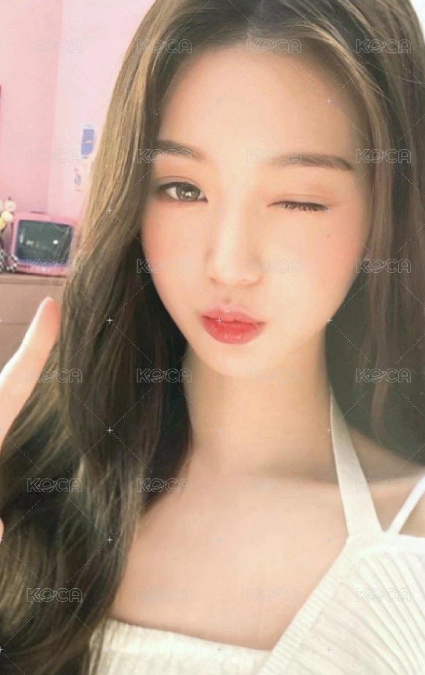 Ive 張員瑛聖誕娃+影眼代言卡*2