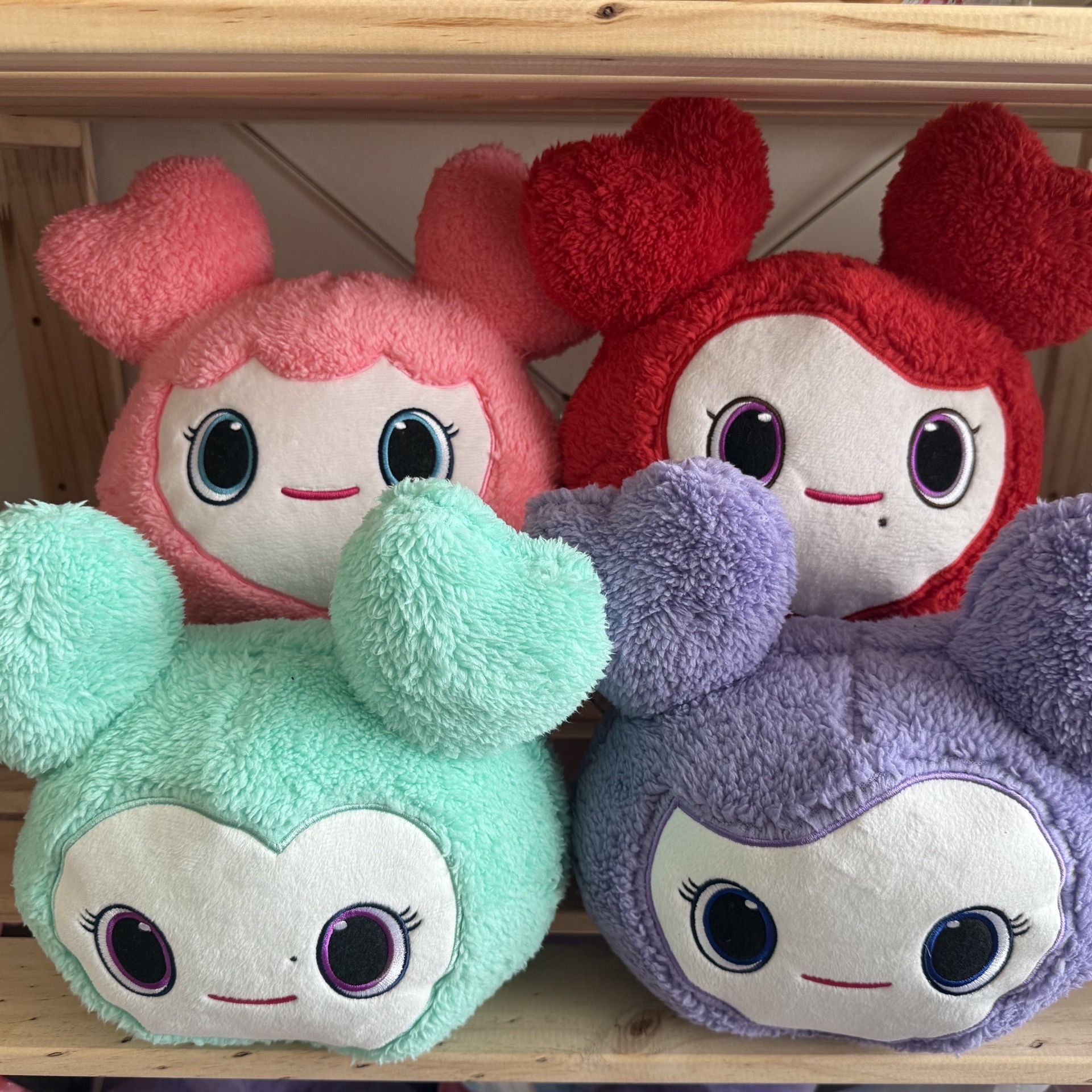 TWICE LOVELYSxGIGO 絨毛 大娃 趴娃