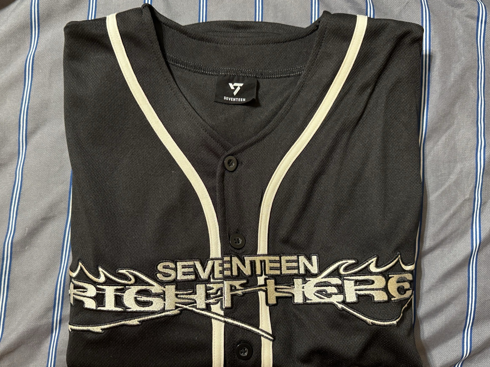 Seventeen球衣 圓佑（盤出）含續會卡/集章卡/專卡/雜誌卡