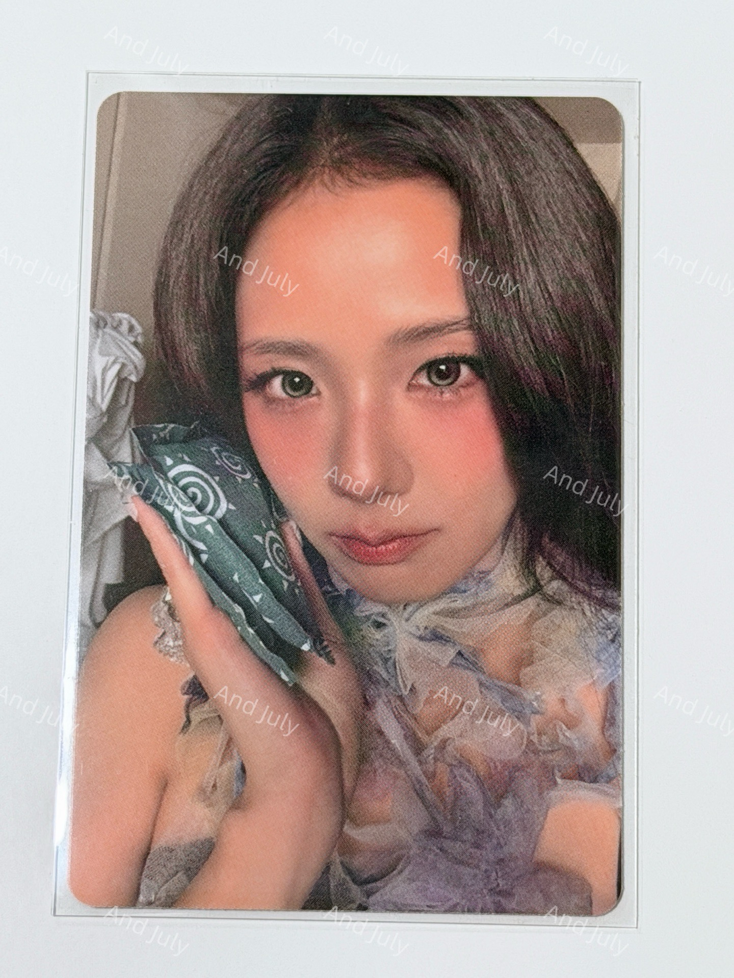 JISOO AMORTAGE 隨機卡