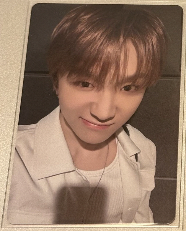 一直娛1.0 中背 一卡一專(紅版未拆)