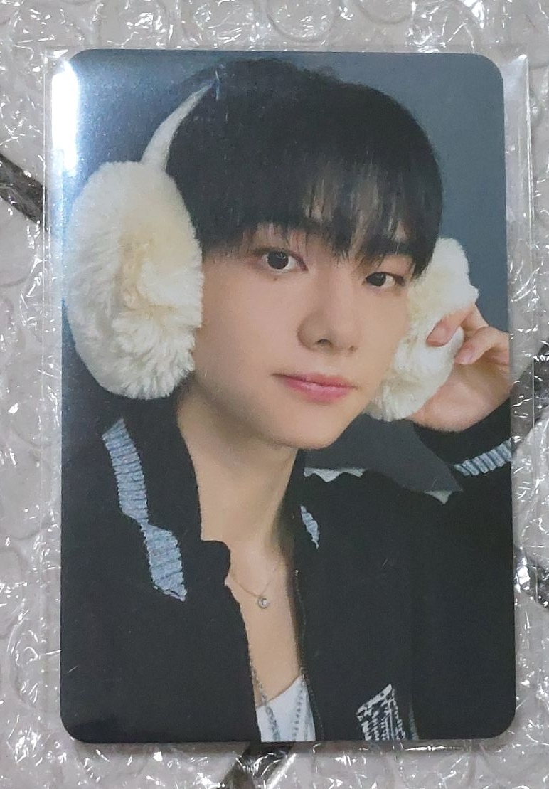 DO IT快閃店第一週 黃鉉辰小卡