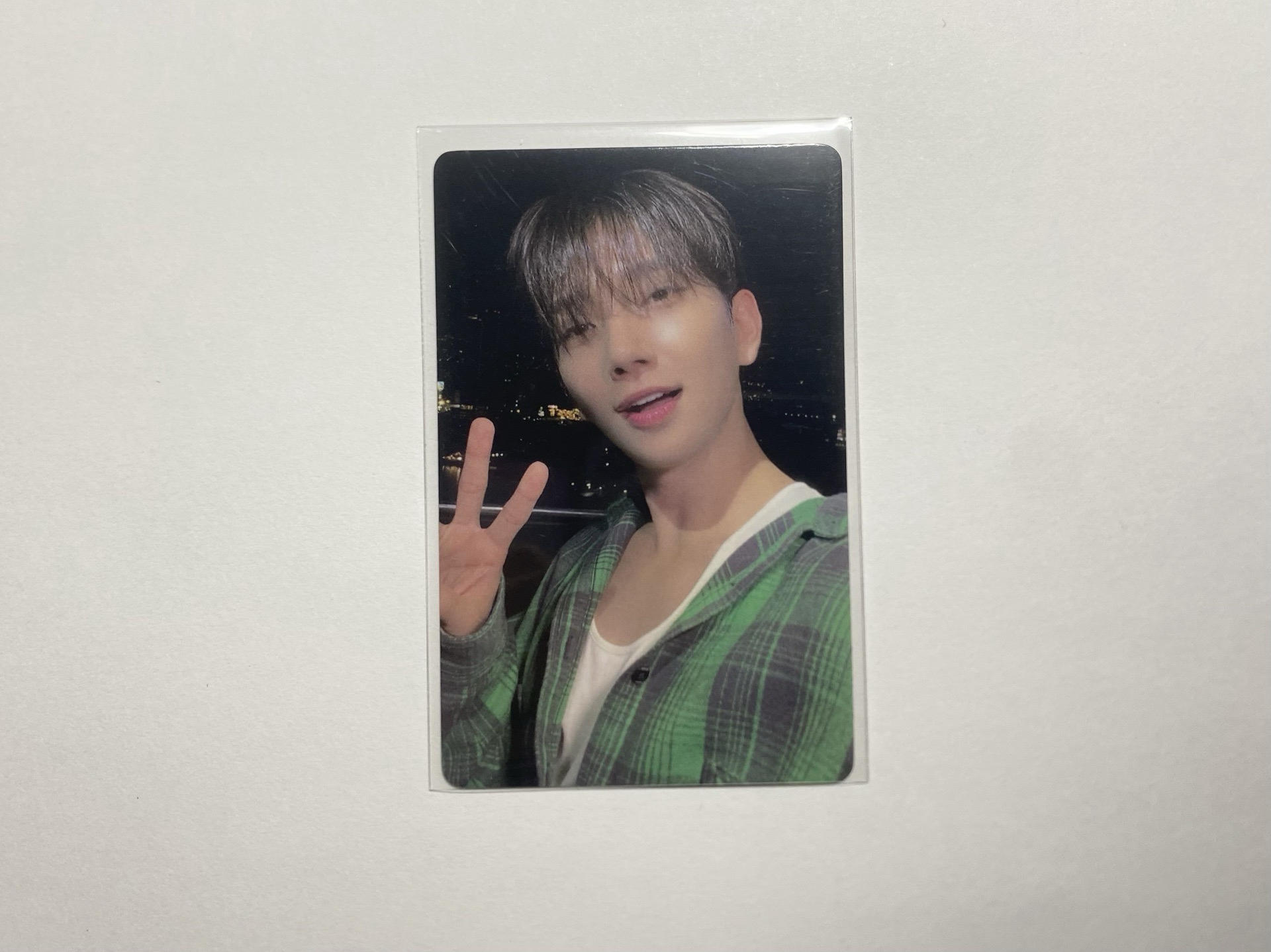 洪知秀 迷你12 yzyD 簽售卡