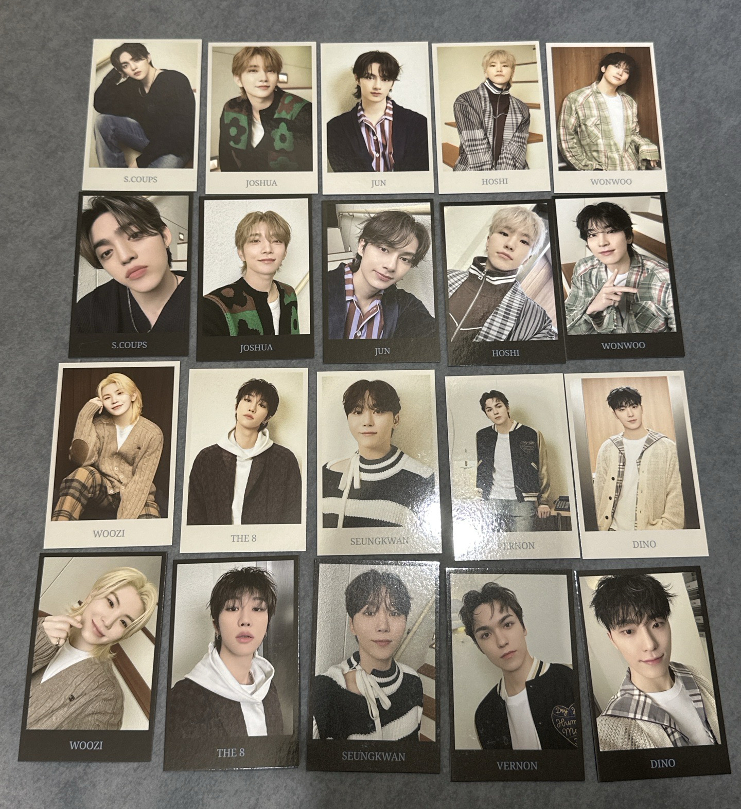 💚24’克拉島 周邊卡 拍立得 黑+白set