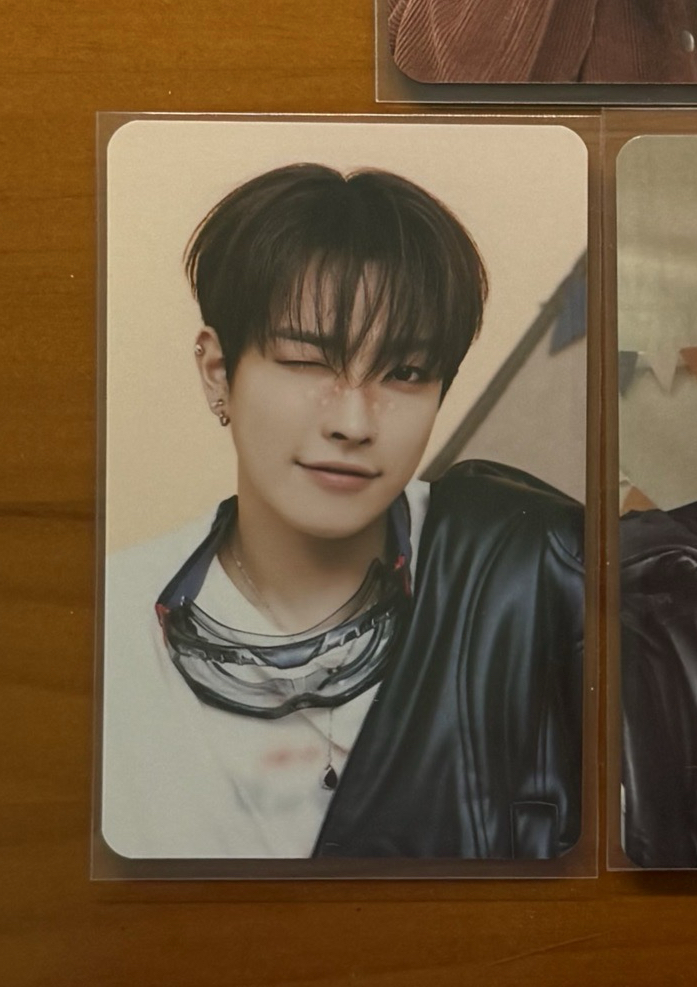 Treasure 卡包卡：wink中