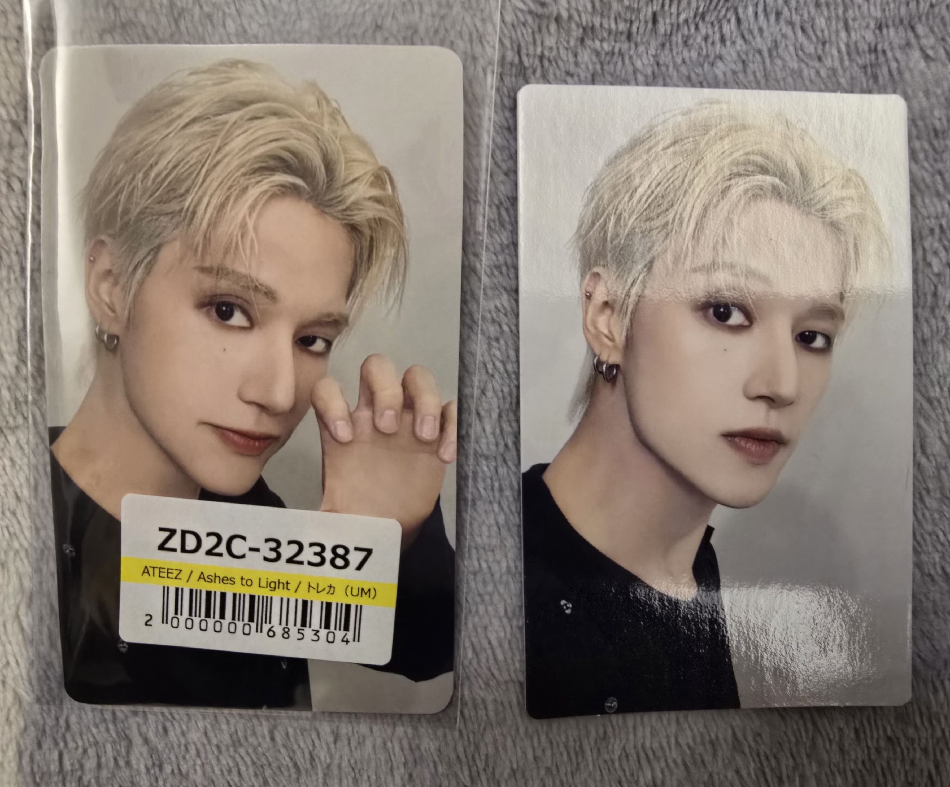 Ash日專友榮小卡