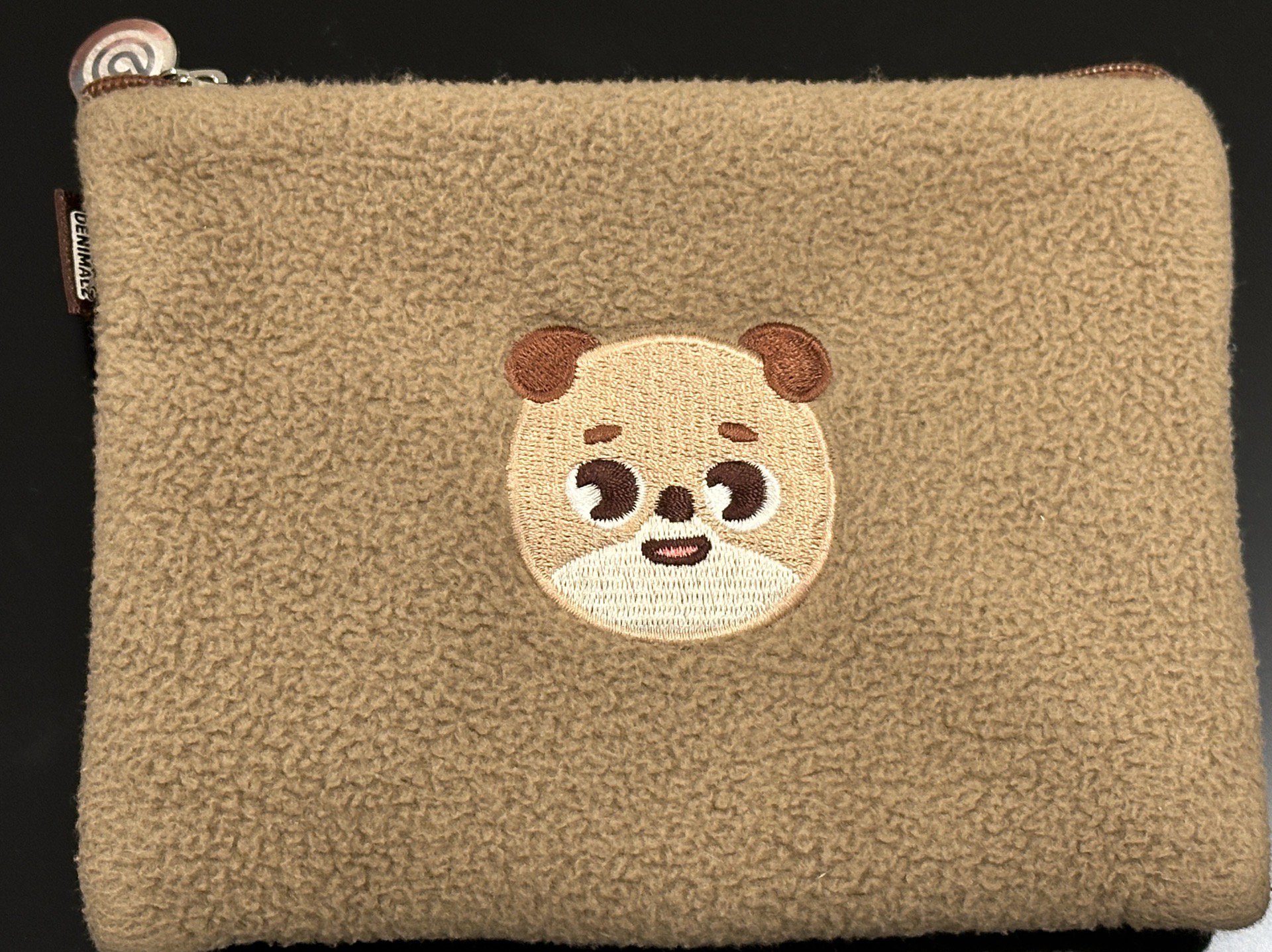 Don 刺繡絨毛收納包